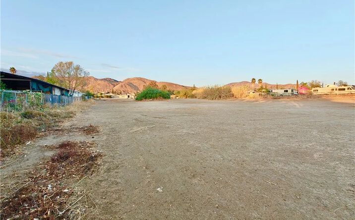 Pictures of Land property located at Mission, Jurupa Valley, CA 92509 for sales - image #1