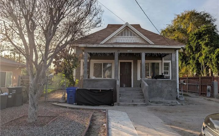 Pictures of Multifamily property located at 726 N Arrowhead Avenue, San Bernardino, CA 92401 for sales - image #1