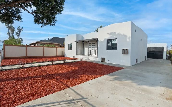 Pictures of Multifamily property located at 1341 W 94th, Los Angeles, CA 90044 for sales - image #1