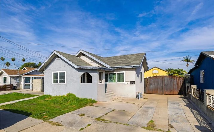 Pictures of Multifamily property located at 4125 Lennox Boulevard, Inglewood, CA 90304 for sales - image #1