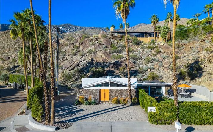 Pictures of Multifamily property located at 2499 S Palm Canyon, Palm Springs, CA 92264 for sales - image #1