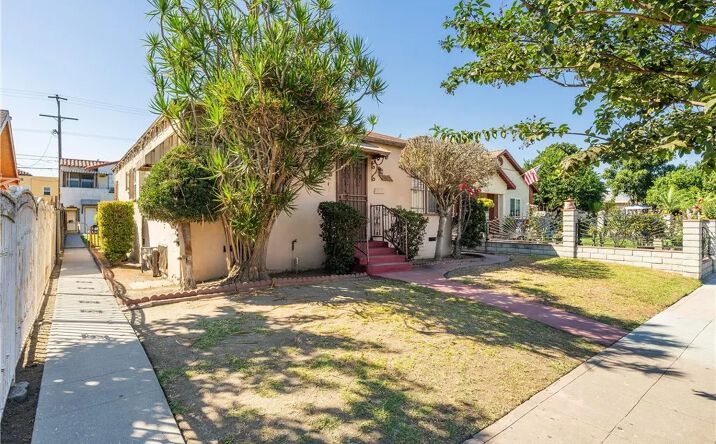 Pictures of Multifamily property located at 7015 Templeton, Huntington Park, CA 90255 for sales - image #1
