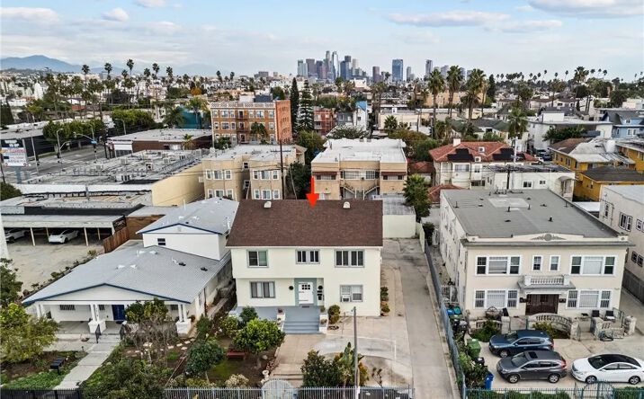Pictures of Multifamily property located at 1322 S Van Ness, Los Angeles, CA 90019 for sales - image #1