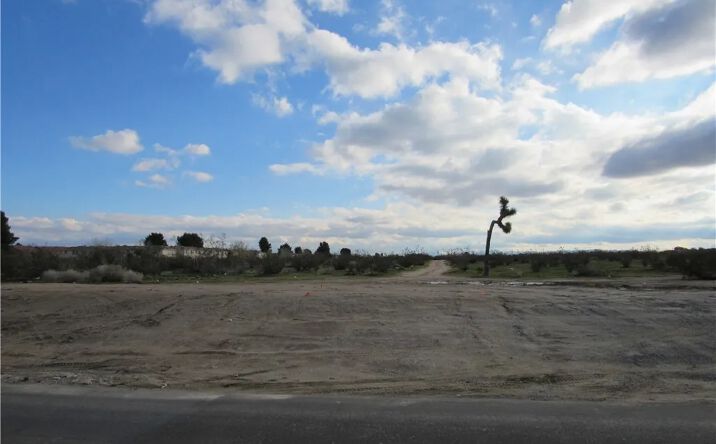 Pictures of Land property located at Palmdale, Victorville, CA 92395 for sales - image #1