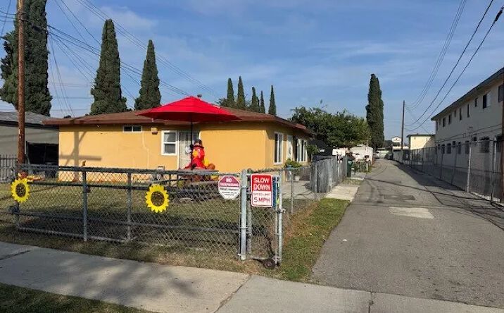 Pictures of Multifamily property located at 5523 Gotham Avenue, Bell Gardens, CA 90201 for sales - image #1