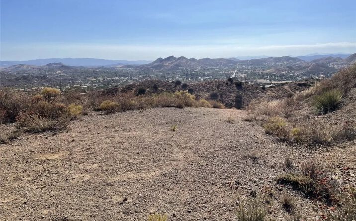 Pictures of Land property located at Vac/vic Brownlow Rd/hanawalt Rd, Agua Dulce, CA 91350 for sales - image #1