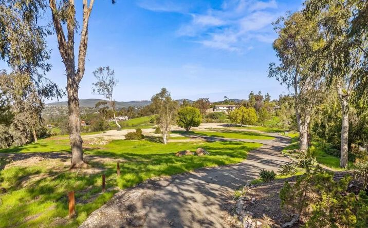 Pictures of Land property located at 18065 Avenida Alondra, Rancho Santa Fe, CA 92067 for sales - image #1