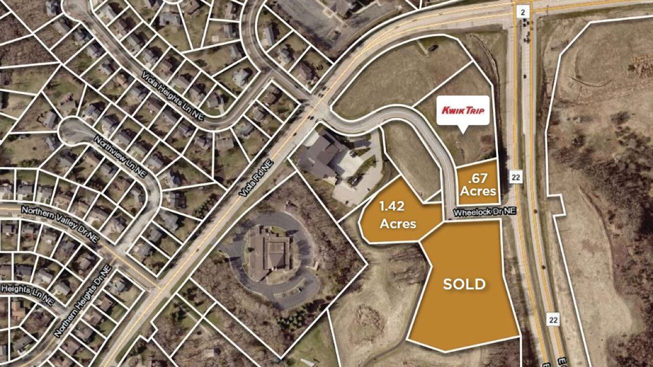 East Circle Drive, Rochester, MN 55906