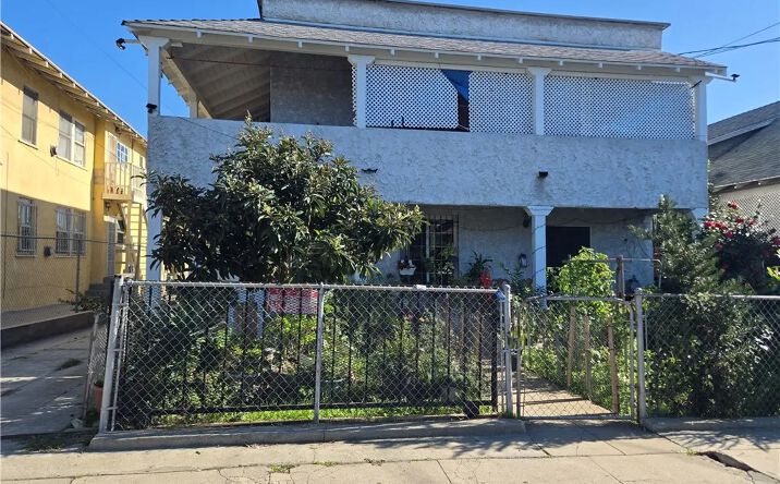 Pictures of Multifamily property located at 924 Euclid, Los Angeles, CA 90023 for sales - image #1