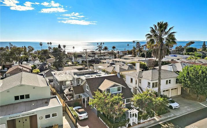 Pictures of Multifamily property located at 437 Cypress, Laguna Beach, CA 92651 for sales - image #1