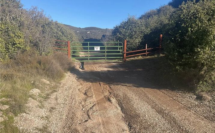 Pictures of Land property located at 67034 Paulsen, Lockwood, CA 93932 for sales - image #1