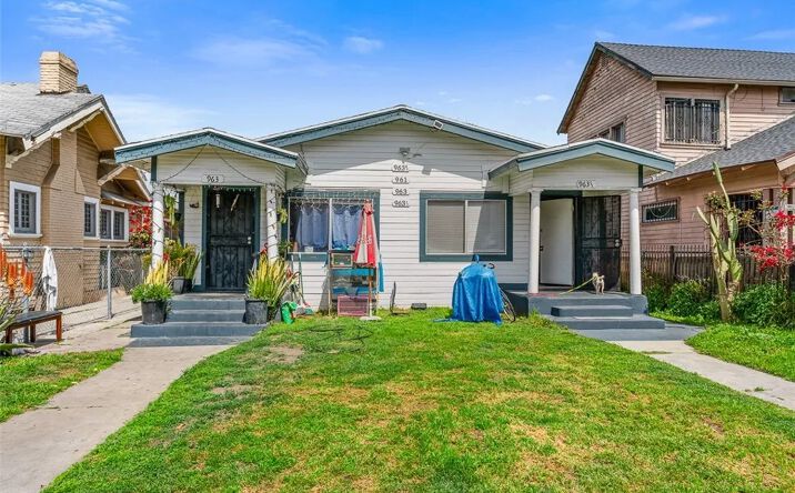 Pictures of Multifamily property located at 961 W 47th Street, Los Angeles, CA 90037 for sales - image #1