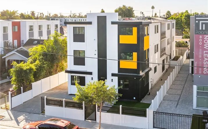 Pictures of Multifamily property located at 1444 W 37th Street, Los Angeles, CA 90018 for sales - image #1