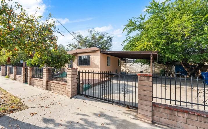 Pictures of Multifamily property located at 10004 San Fernando Rd, Pacoima, CA 91331 for sales - image #1