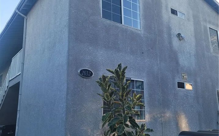 Pictures of Multifamily property located at 2632 W 16th, Los Angeles, CA 90019 for sales - image #1