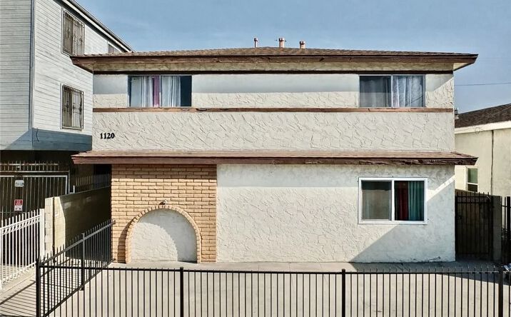 Pictures of Multifamily property located at 1120 Raymond Avenue, Long Beach, CA 90804 for sales - image #1