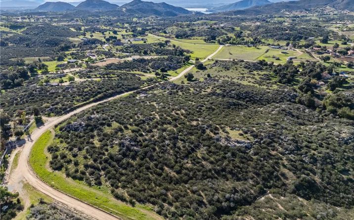 Pictures of Land property located at Stirrup, Temecula, CA 92592 for sales - image #1