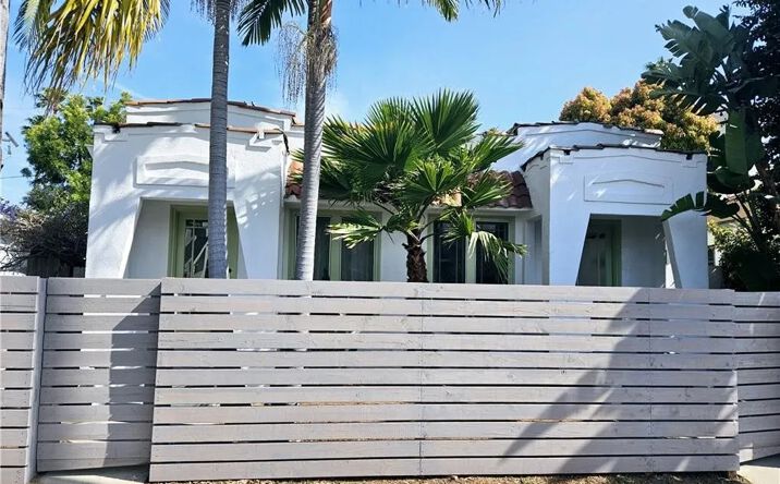 Pictures of Multifamily property located at 908-- 910 Victoria Avenue, Venice, CA 90291 for sales - image #1