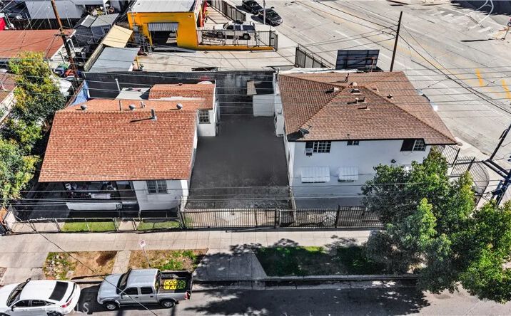 Pictures of Multifamily property located at 3501 E 3rd Place, Los Angeles, CA 90063 for sales - image #1