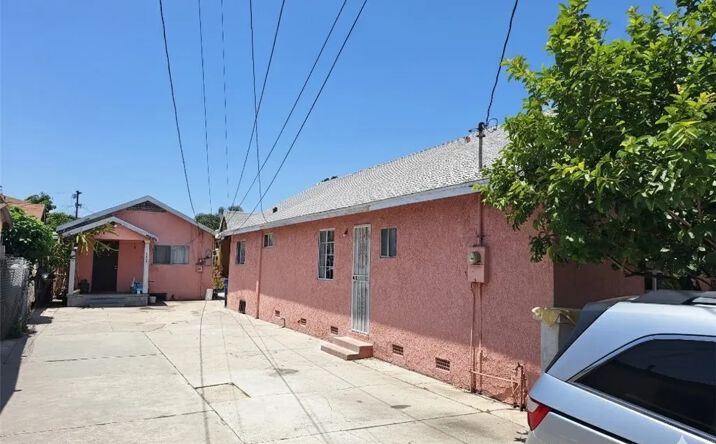 Pictures of Multifamily property located at 1031 S Ditman, Los Angeles, CA 90023 for sales - image #1