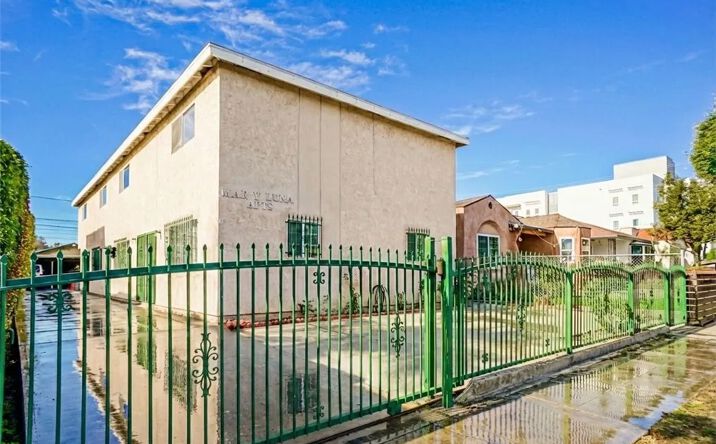 Pictures of Multifamily property located at 947 S Sunol Drive, Los Angeles, CA 90023 for sales - image #1