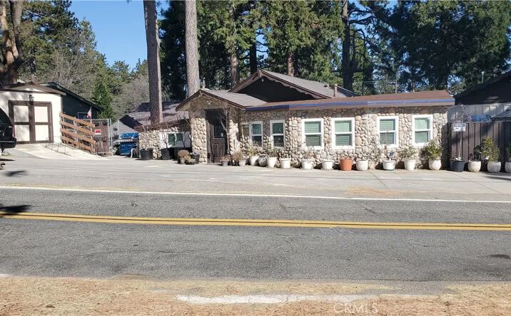 Pictures of Multifamily property located at 1055 Playground, Crestline, CA 92325 for sales - image #1