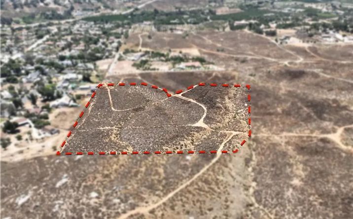Pictures of Land property located at Constable, Riverside, CA 92504 for sales - image #1