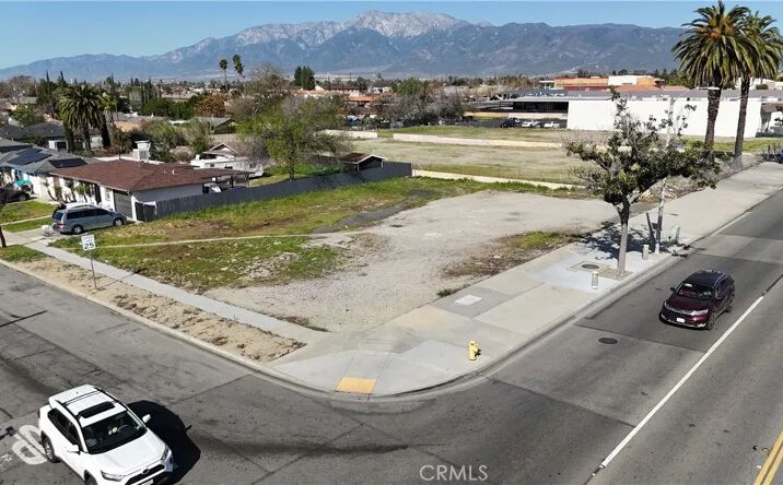 Pictures of Land property located at 9098 Sierra, Fontana, CA 92335 for sales - image #1