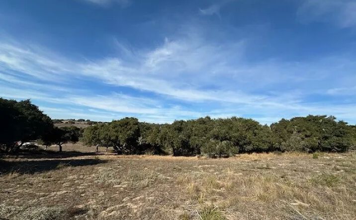 Pictures of Land property located at 1990 Tularosa, Lompoc, CA 93436 for sales - image #1