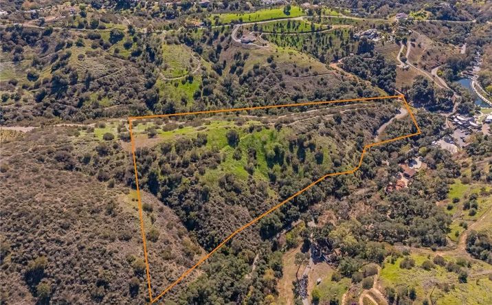 Pictures of Land property located at Stewart Canyon, Fallbrook, CA 92028 for sales - image #1