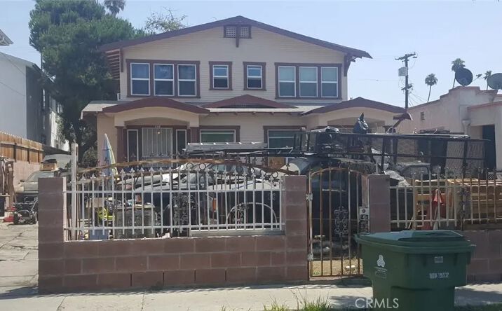 Pictures of Multifamily property located at 310 N Kenmore Avenue, Los Angeles, CA 90004 for sales - image #1