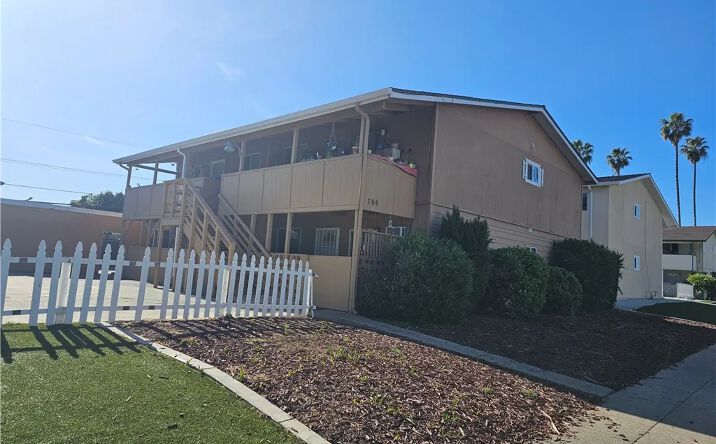 Pictures of Multifamily property located at 786 Sharmon Palms Lane, Campbell, CA 95008 for sales - image #1