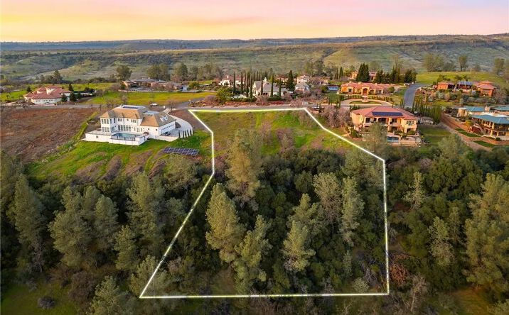 Pictures of Land property located at 3309 Shadybrook Lane, Chico, CA 95928 for sales - image #1
