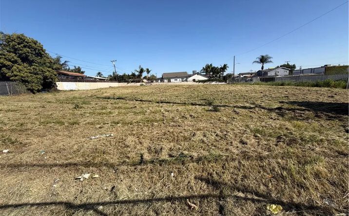 Pictures of Land property located at 12650 S Western, Los Angeles, CA 90047 for sales - image #1