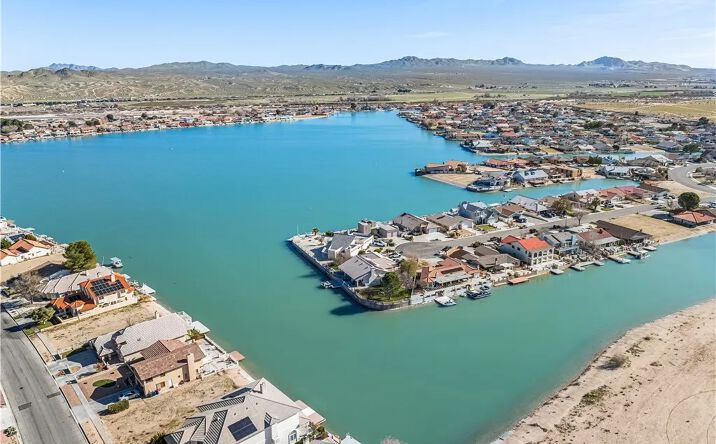 Pictures of Land property located at 1 Silver Lake, Helendale, CA 92342 for sales - image #1
