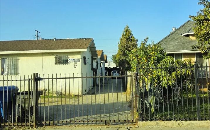 Pictures of Multifamily property located at 837 W 65th, Los Angeles, CA 90044 for sales - image #1