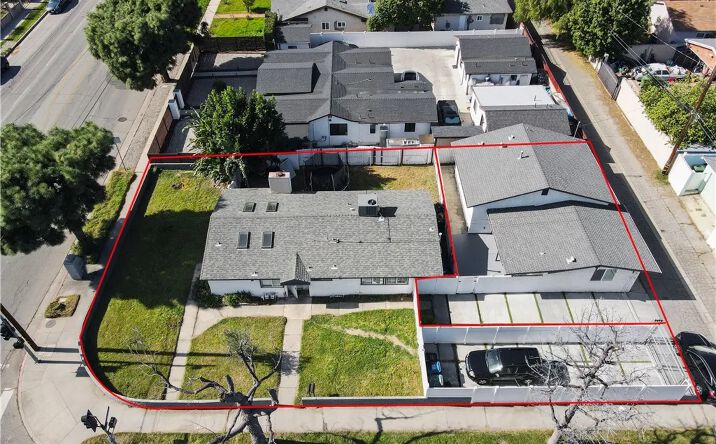 Pictures of Multifamily property located at 15801-15803 Chatsworth, Granada Hills, CA 91344 for sales - image #1