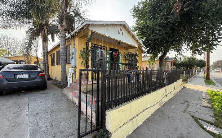 Pictures of Multifamily property located at 1832 E 108th, Los Angeles, CA 90059 for sales - image #1