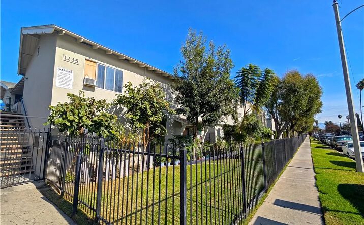 Pictures of Multifamily property located at 1239 Brook Street West, Santa Ana, CA 92703 for sales - image #1