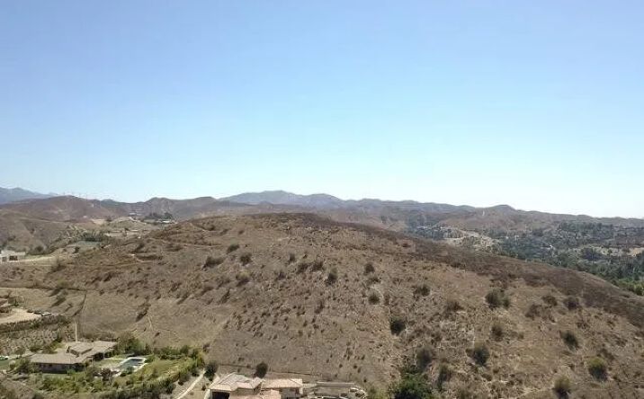 Pictures of Land property located at 10600 Helen, Shadow Hills, CA 91040 for sales - image #1