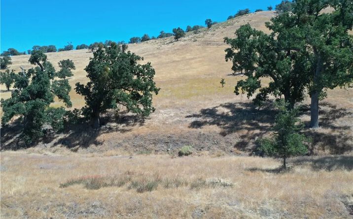 Pictures of Land property located at Arosa, Tehachapi, CA 93561 for sales - image #1