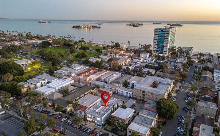 Pictures of Multifamily property located at 1820 E 2nd, Long Beach, CA 90802 for sales - image #1