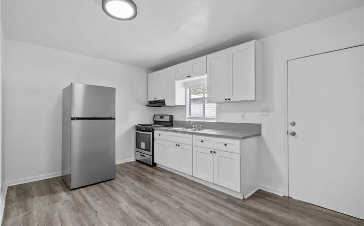 Pictures of Multifamily property located at 9538 Compton, Los Angeles, CA 90002 for sales - image #1