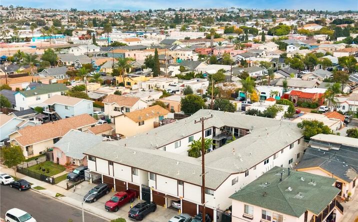 Pictures of Multifamily property located at 1050 Gaviota, Long Beach, CA 90813 for sales - image #1