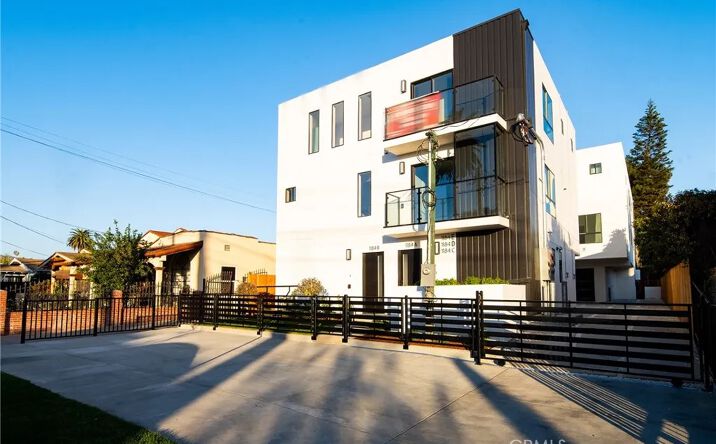 Pictures of Multifamily property located at 1184 N Normandie Avenue, Los Angeles, CA 90029 for sales - image #1