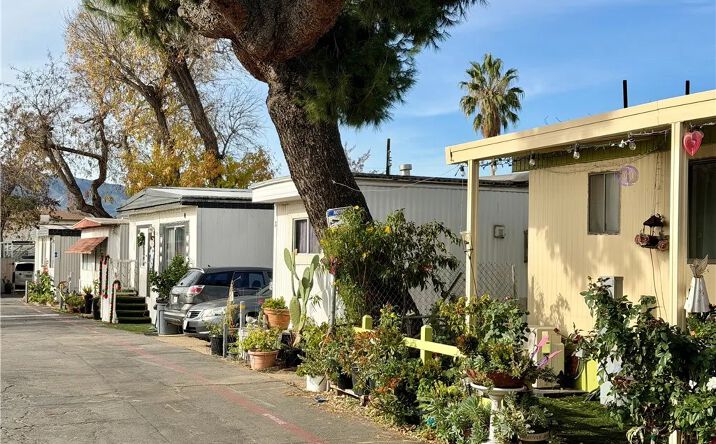 Pictures of Multifamily property located at 24833 Railroad, Newhall, CA 91321 for sales - image #1