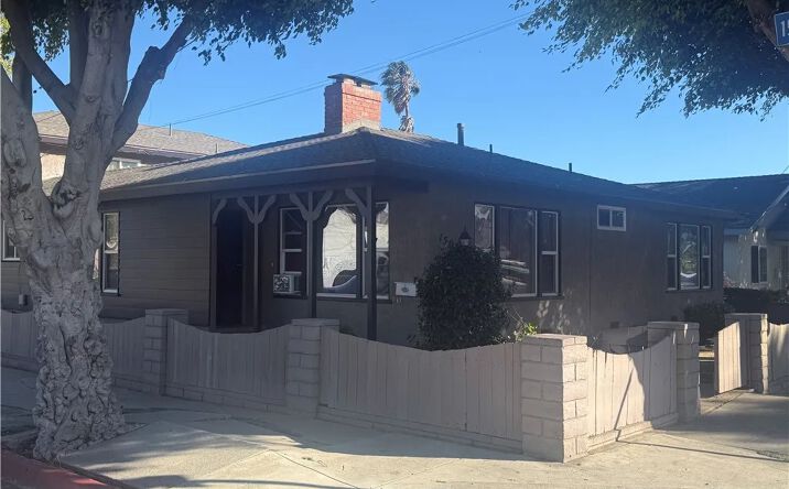 Pictures of Multifamily property located at 1504 S Grand, San Pedro, CA 90731 for sales - image #1
