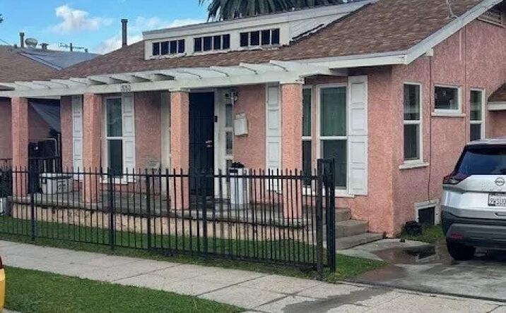 Pictures of Multifamily property located at 1876 Myrtle, Long Beach, CA 90806 for sales - image #1