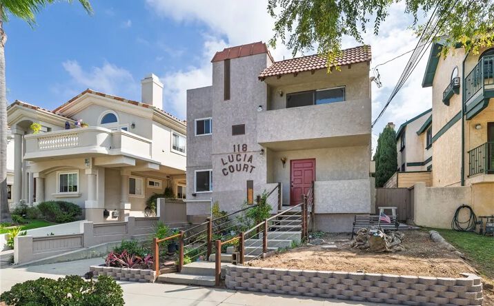 Pictures of Multifamily property located at 118 S Lucia, Redondo Beach, CA 90277 for sales - image #1