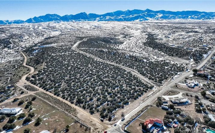 Pictures of Land property located at Mesquite, Phelan, CA 92371 for sales - image #1